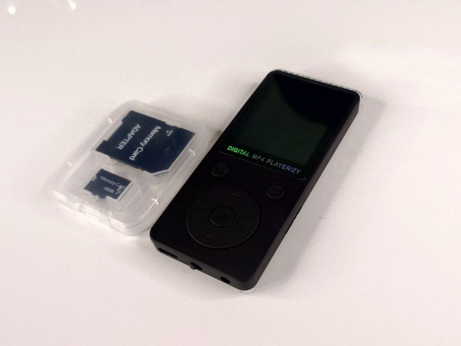 Odtwarzacz MP4 32GB muzyka video radio foto dyktafon e-book