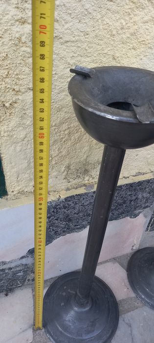 Cinzeiros de pé/ cinzeiros antigos