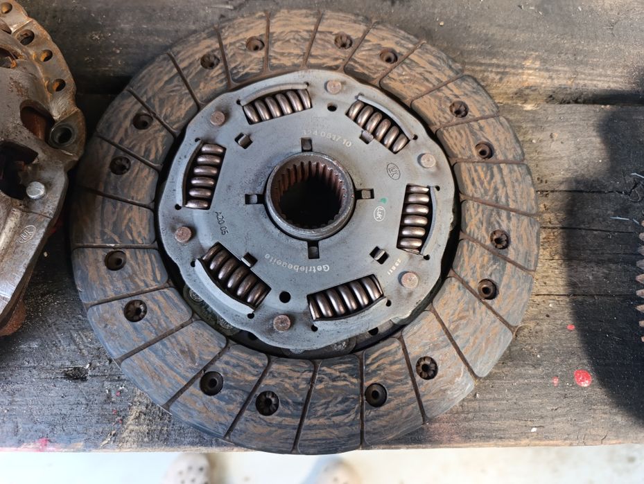 BMW E60 3.0d tarcza i doscik