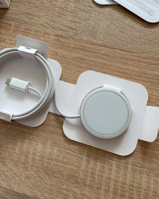 Оригінал MagSafe Charger 25W | 15W для iPhone