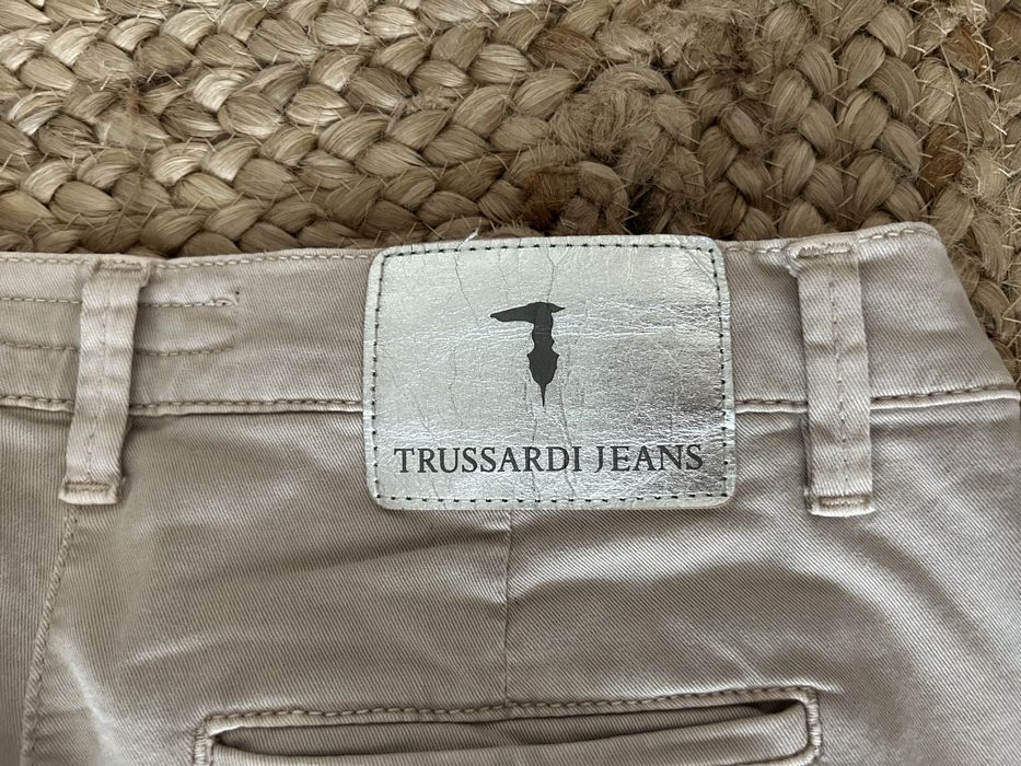 Calcas beges Trussardi
