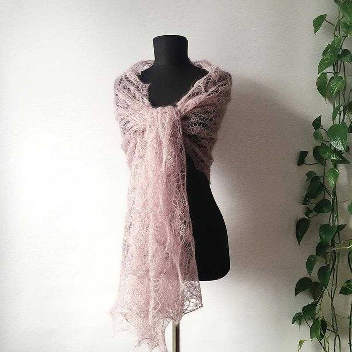 Палантин кольору припиленої троянди з мохеру