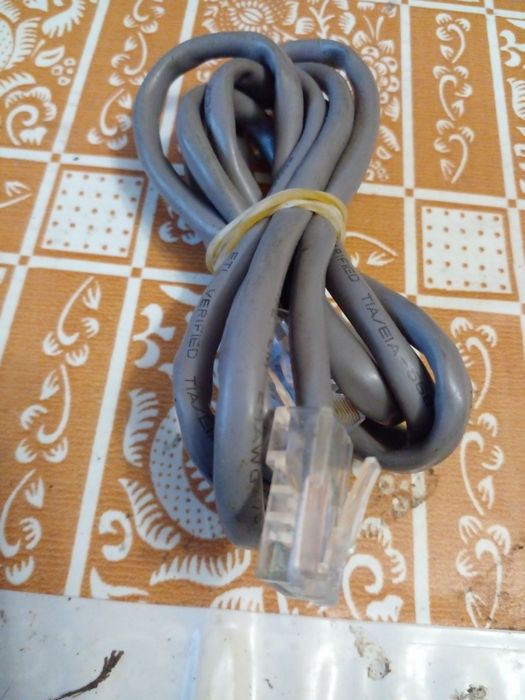 Современные разные  соединительные провода и шнуры