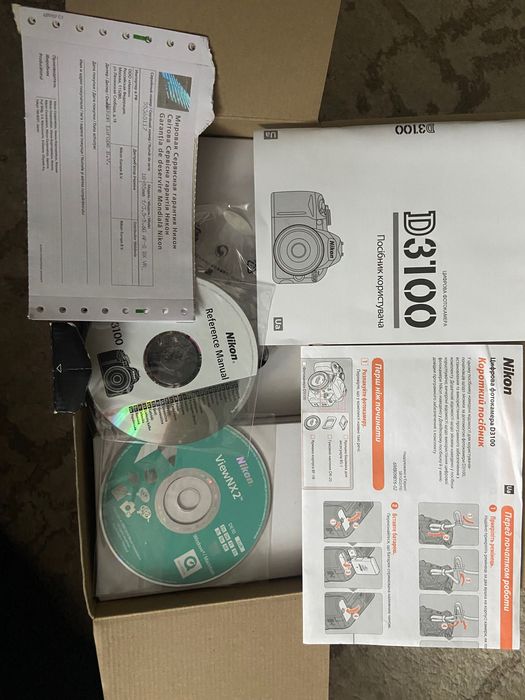 Продам фотоапарат Nikon D3100