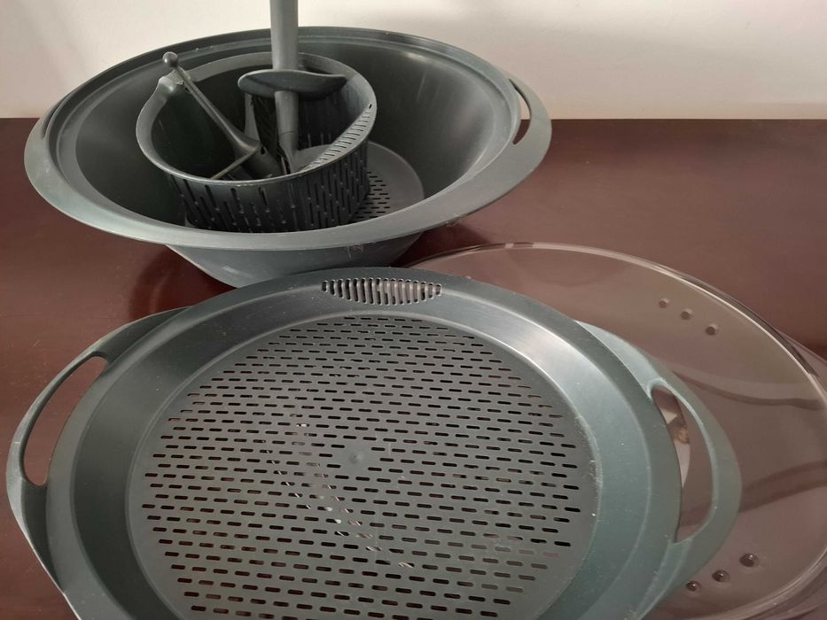 THERMOMIX  z akcesoriami i książką kucharską