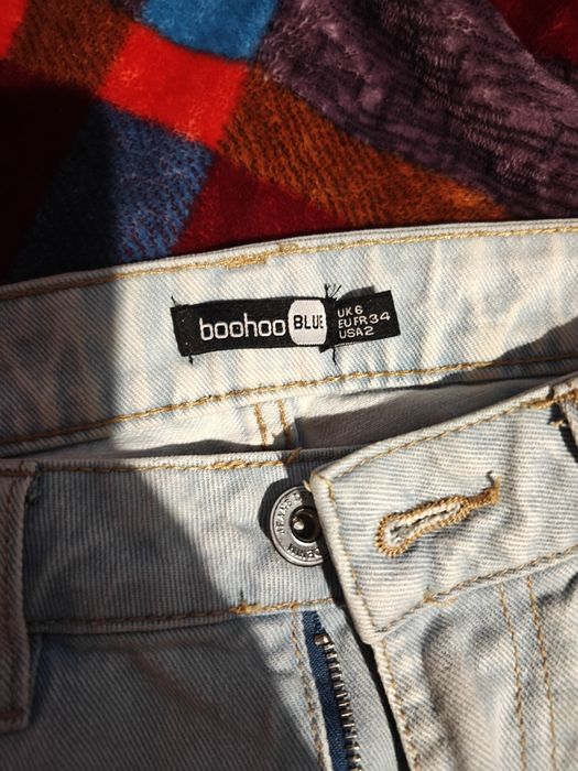 Продам стильные рваные джинсы Boohoo Blue