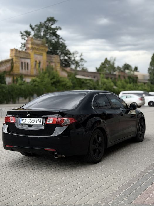 Honda accord 8 2л