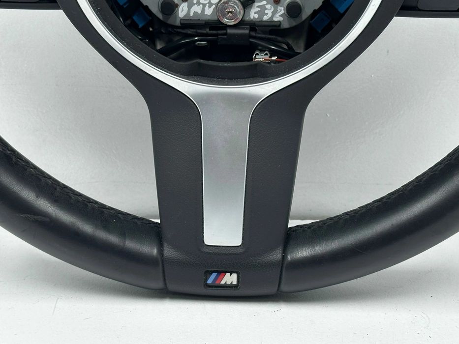 Volante - BMW Série 1 (F20)