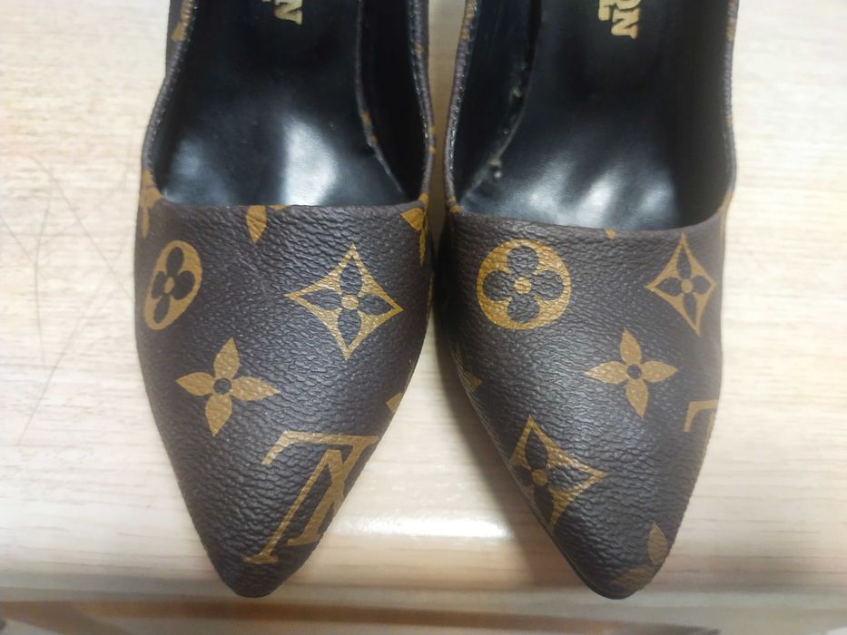 Brązowe szpilki Louis Vuitton rozmiar 37