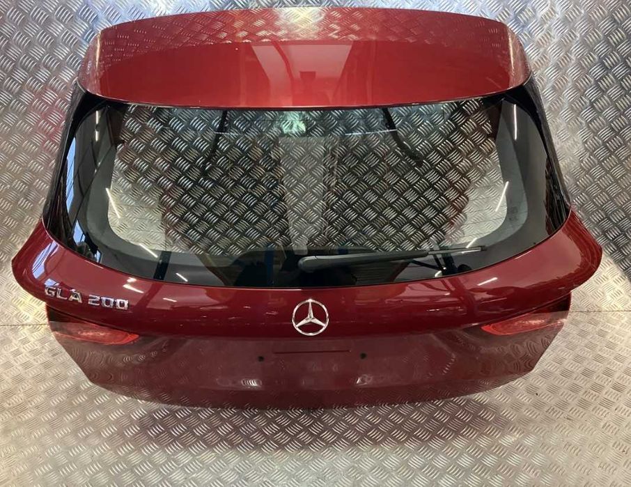 Крышка багажника в цвет Mersedes GLA H247