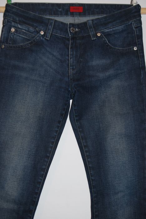 Spodnie Hugo Boss M