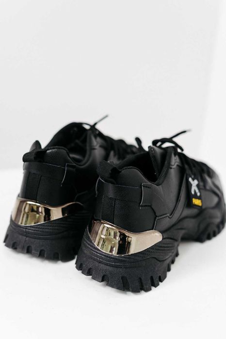 Czarne sneakersy damskie na grubej podeszwie r. 40