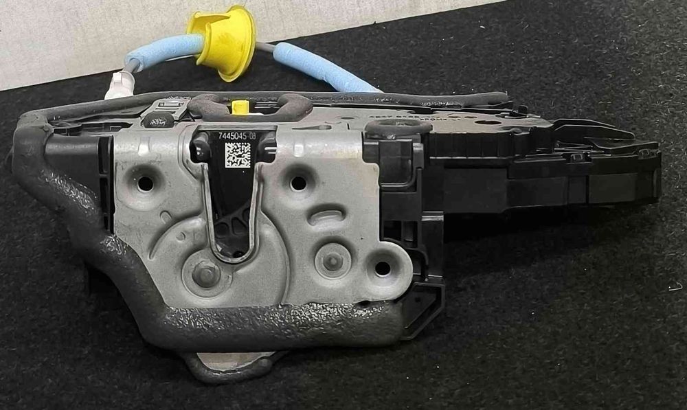 Fechadura / Fecho Porta Trás Esquerdo 7445045 08 - BMW 3