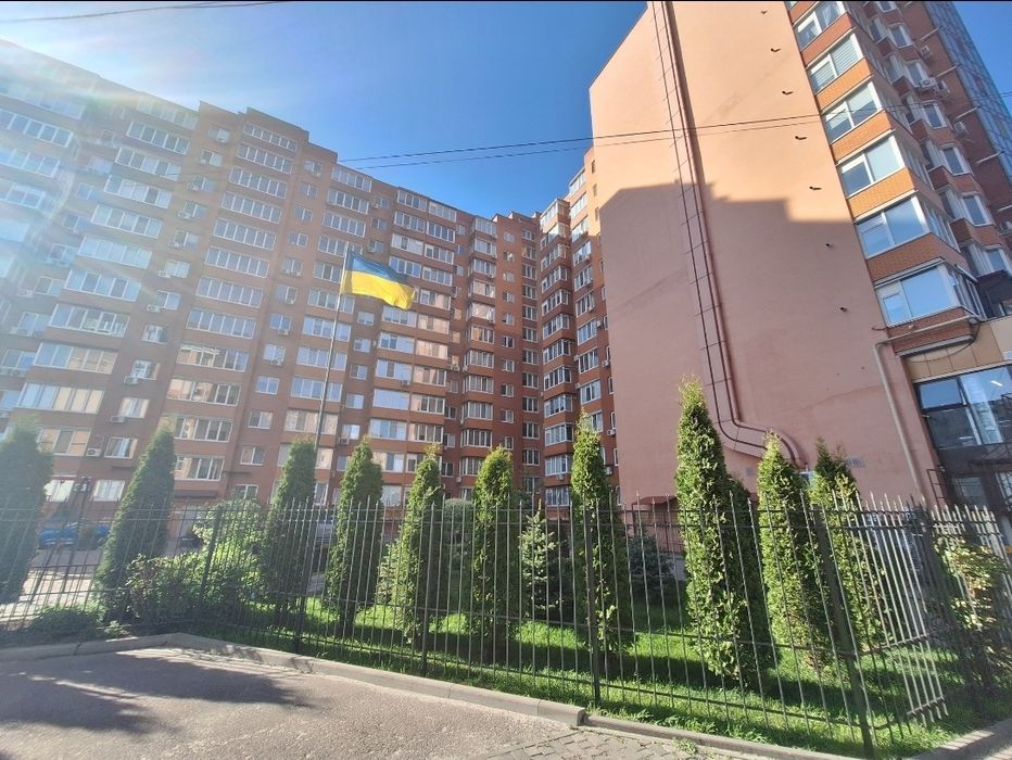 2ка, центр, Симфония 80кв. - 70000д. (і1