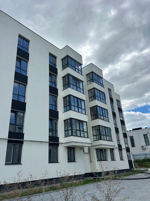 Продаж 1к кварт на 4-му пов. пл. 52 м2 в новобуд Солонка, вул Рубчака