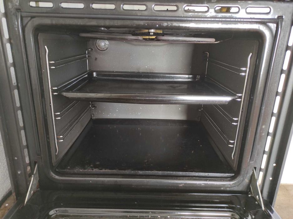 Forno de Encastre TEKA HE-600 – A Funcionar