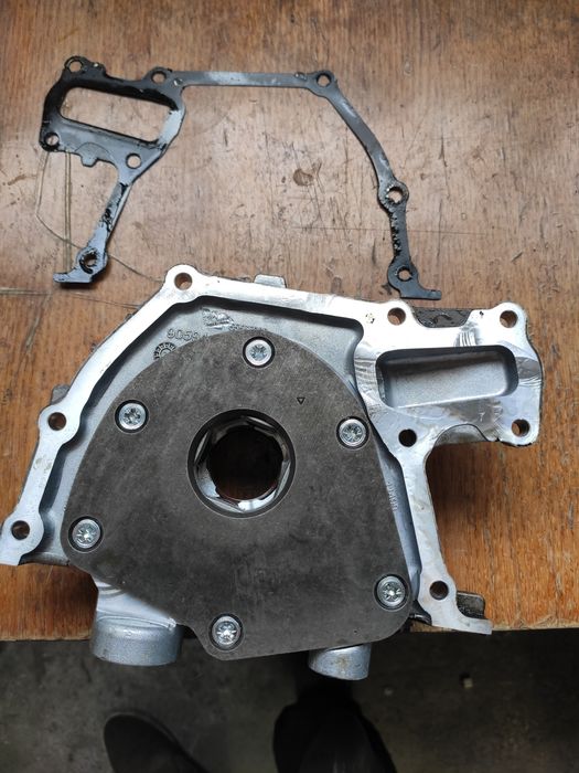 Масляний насос Insignia A20DTH