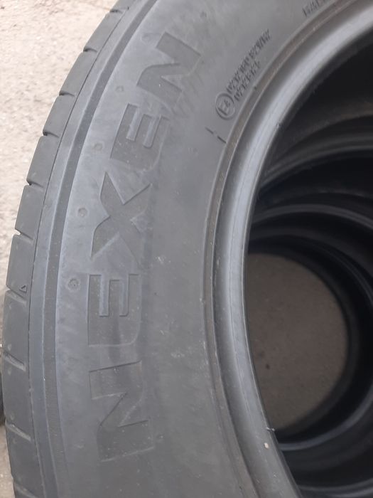 Шини б/у 205/60R16 Nexen літо.