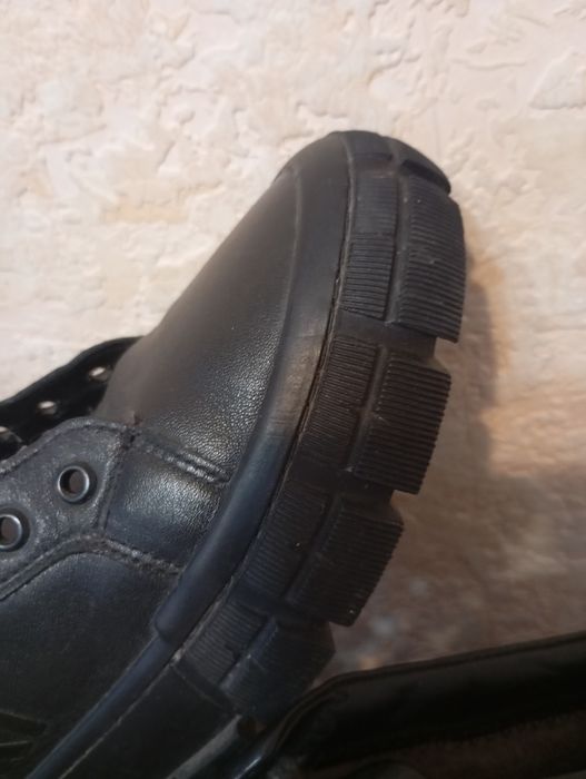 Чоловічі теплі шкіряні кросівки  KEDUKI 43 розміру