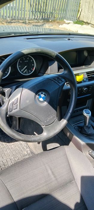 Sprzedam BMW E61 523i