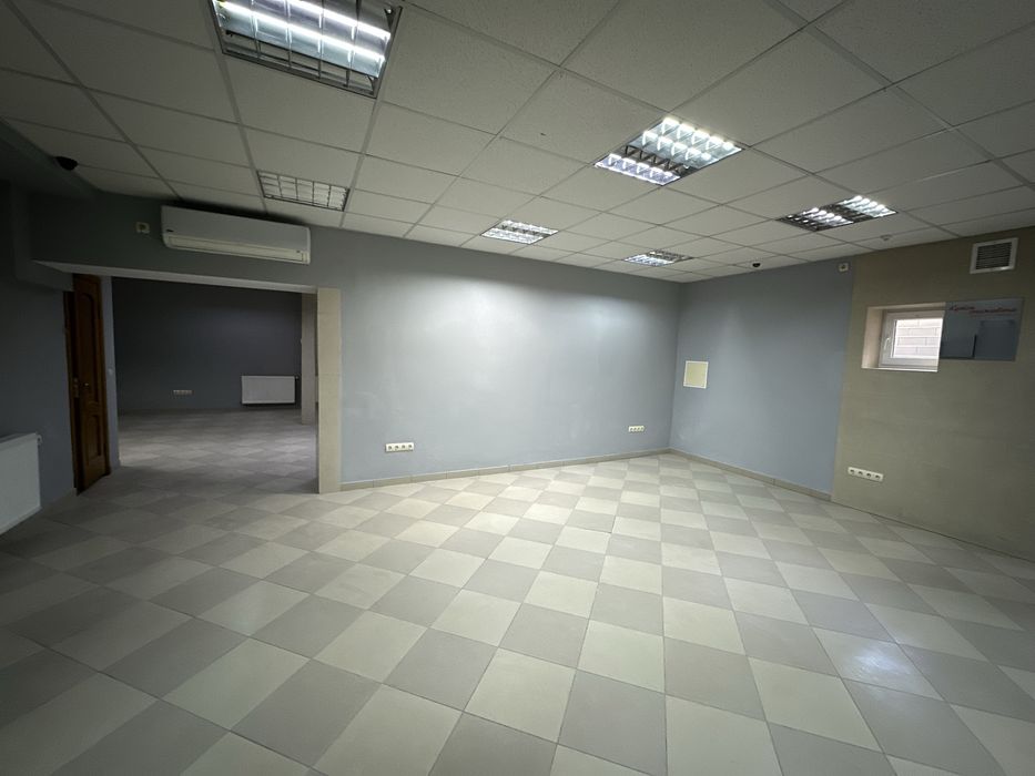 Здам приміщення в центрі 81м2