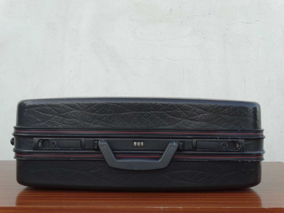 Mala de viagem/porão