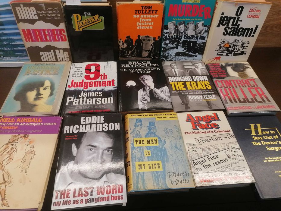 116 livros capa dura inglês