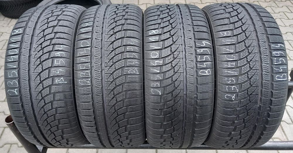 235/40/18 Nokian WRA4 95V