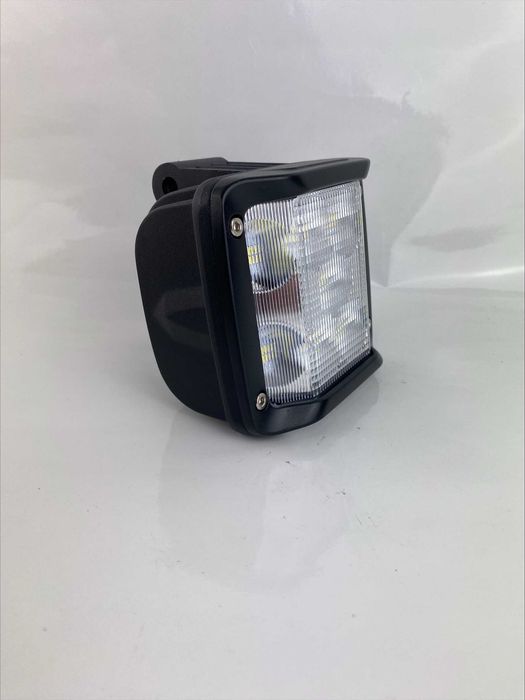 Lampa robocza LED  180 stopni kwadrat 9720 Lumeny 10-30V 167759 SPAREX