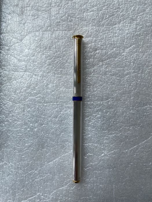 Caneta Pierre Cardin em prata