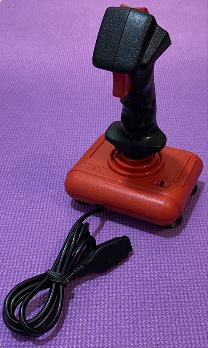 Joystick QuickJoy II Turbo SV-124 - Amiga, Atari, Commodore