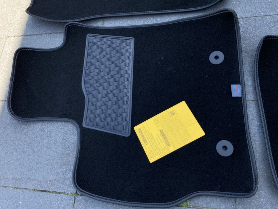 Dywaniki welurowe Toyota Prius III Wyprzedaz