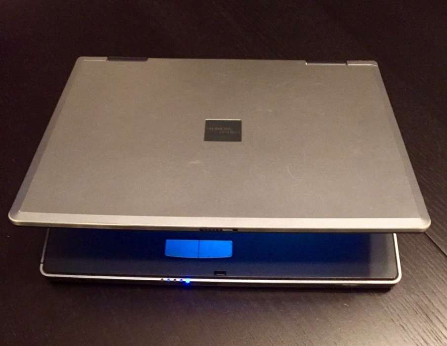 Pc portátil Fujitsu Siemens Amilo Pro V8010