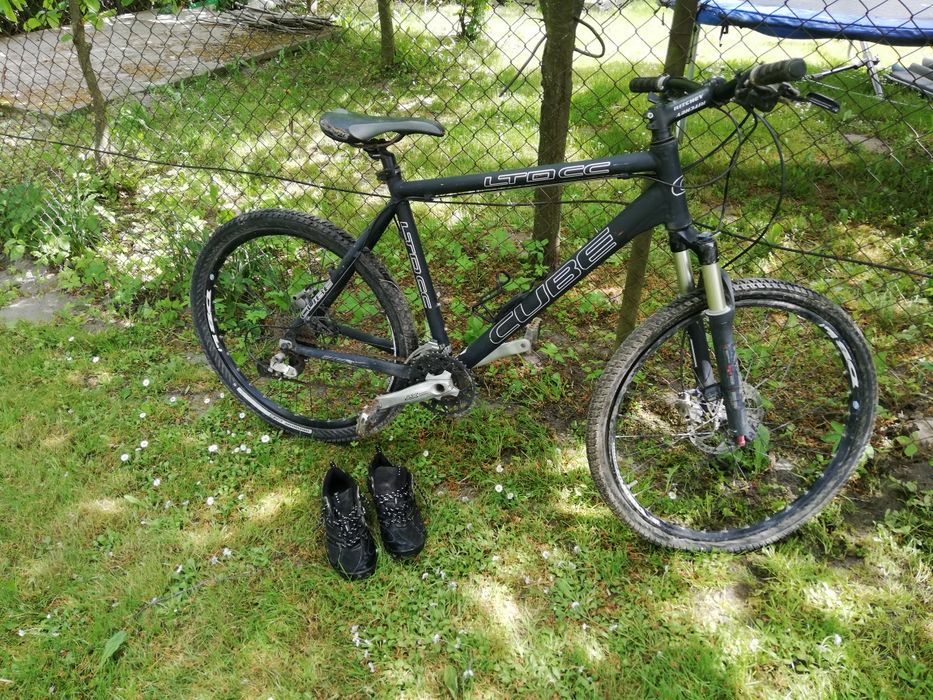 Rower firmy Cube Ltd CC buty Shimano