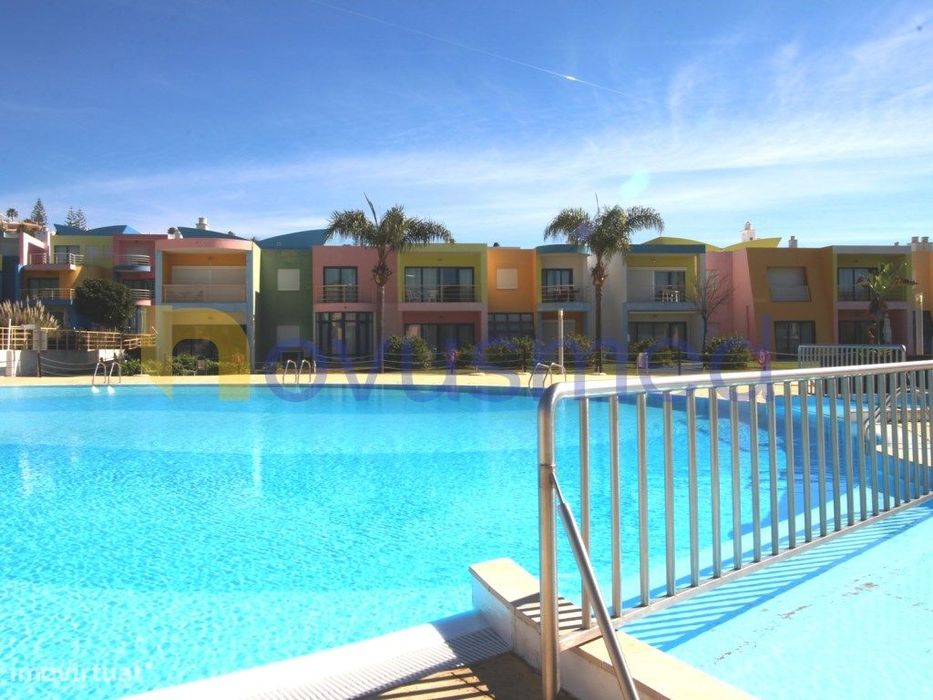 Apartamento T1 com piscina em Albufeira, junto à marina, perto da p...