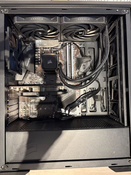 Komputer stacjonarny  ryzen 5 5600x/32gb/1050ti/240gb