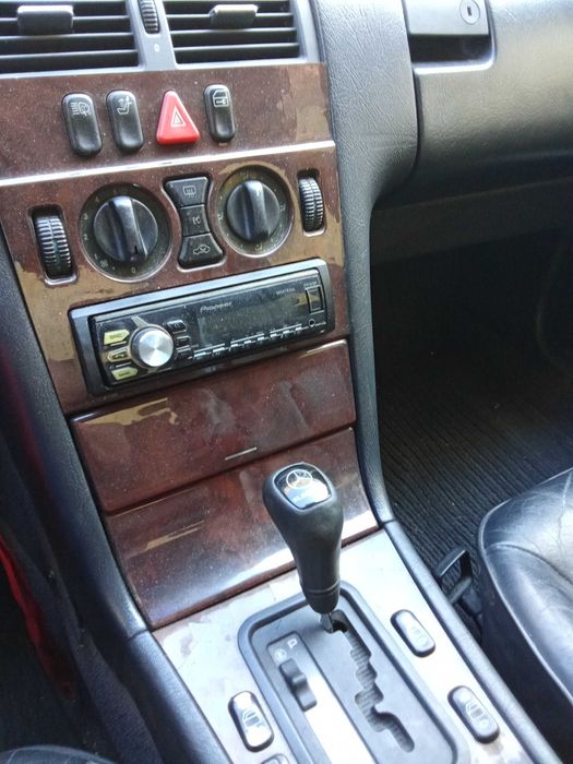 Carro Mercedes E280 GPL