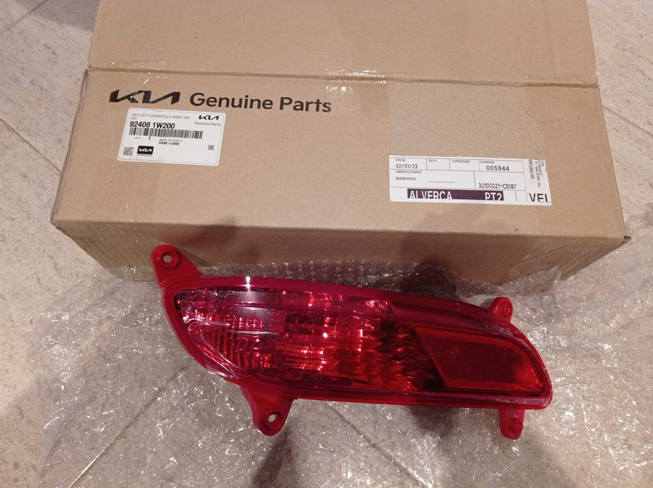 Refletor Trás RH Kia