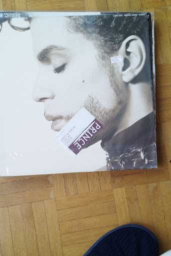 Sistema Sony LaserDisc (PAL/NTSC) + Mixer + Lote 40+ Discos Impecáveis: Raridades Prince, Ópera Wagner e Cinema de Autor. Hardware p/ Colecionismo.