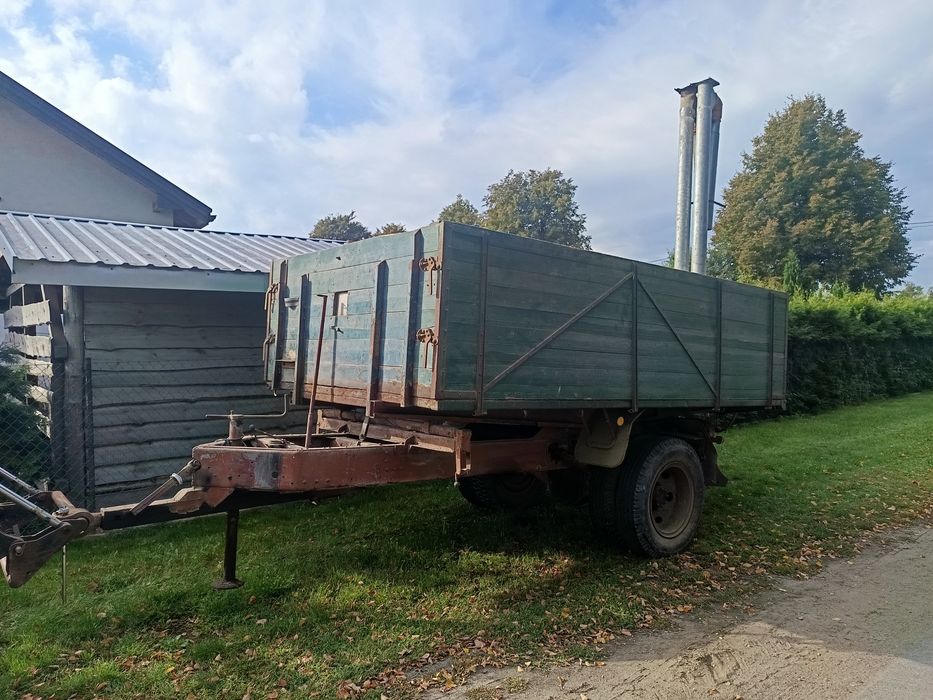 Sprzedam przyczepę wywrotkę.
