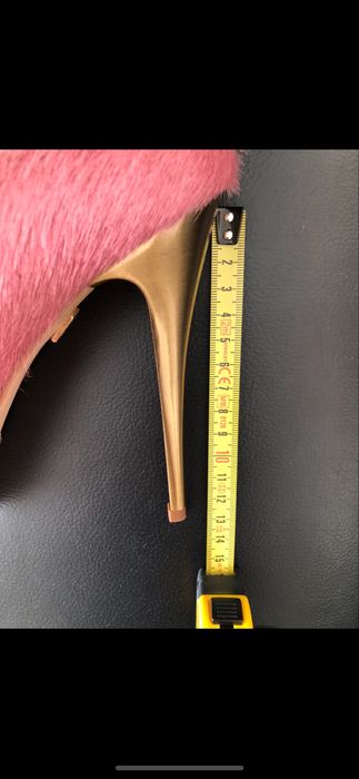 Sapatos salto alto Egidio Alves