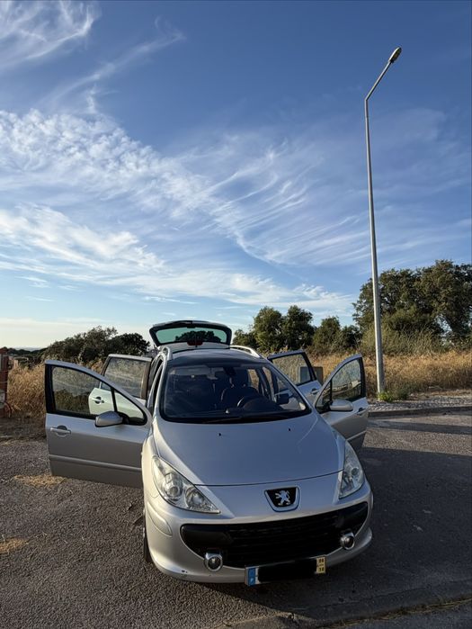 Peugeot 307 SW 7 Lugares – Económico e Espaçoso