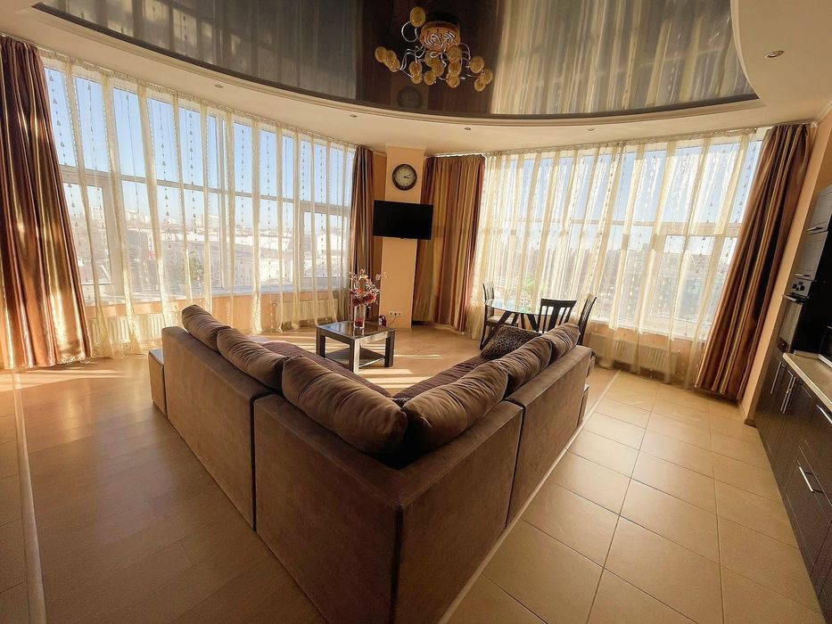 Сдам посуточно. Студия с отдельной спальней. Центр, ЖД вокзал, Новый П