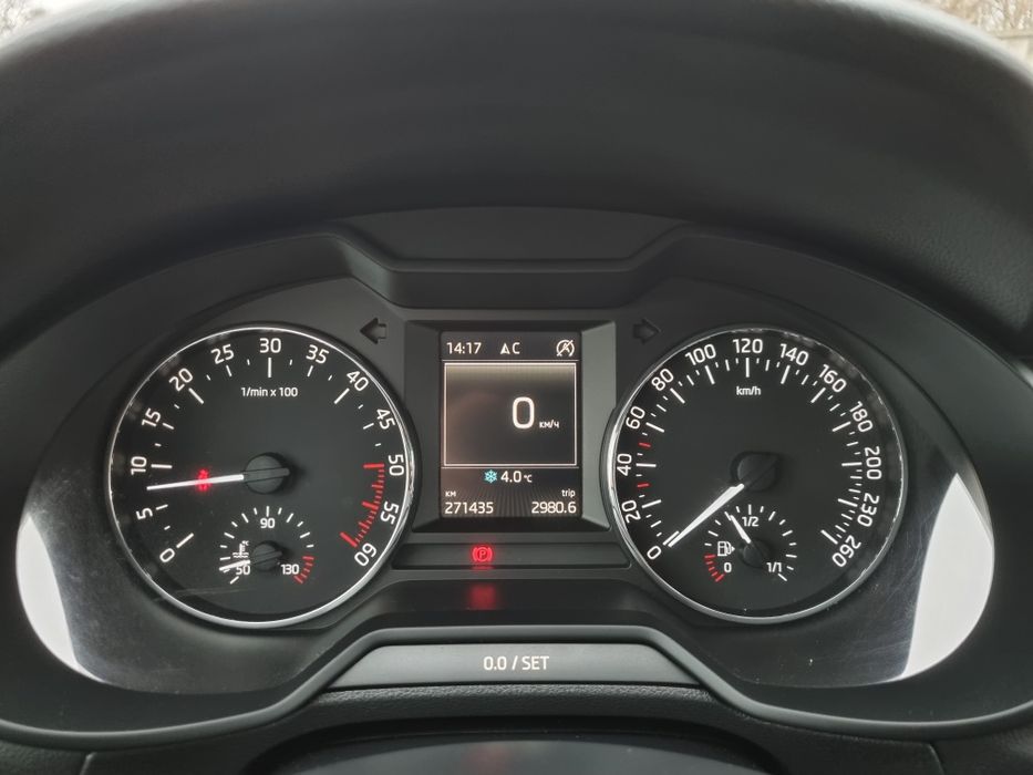 Skoda octavia a7 1.6tdi 105 клімат круіз мультикермо