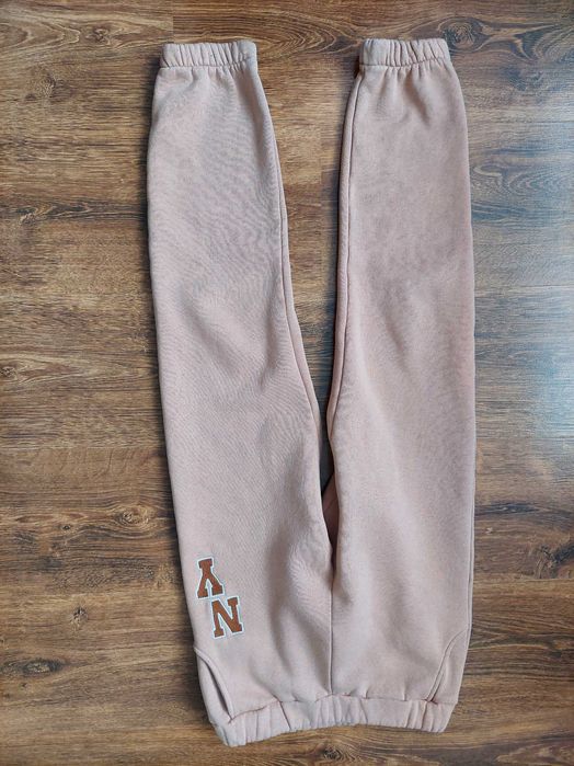 Спортивні костюм на дівчинку ріст 140-146 см