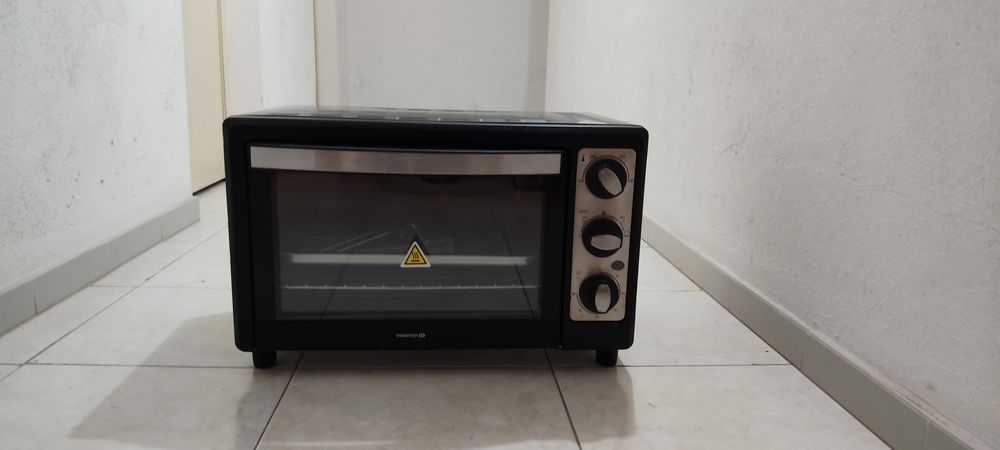 Mini forno elétrico