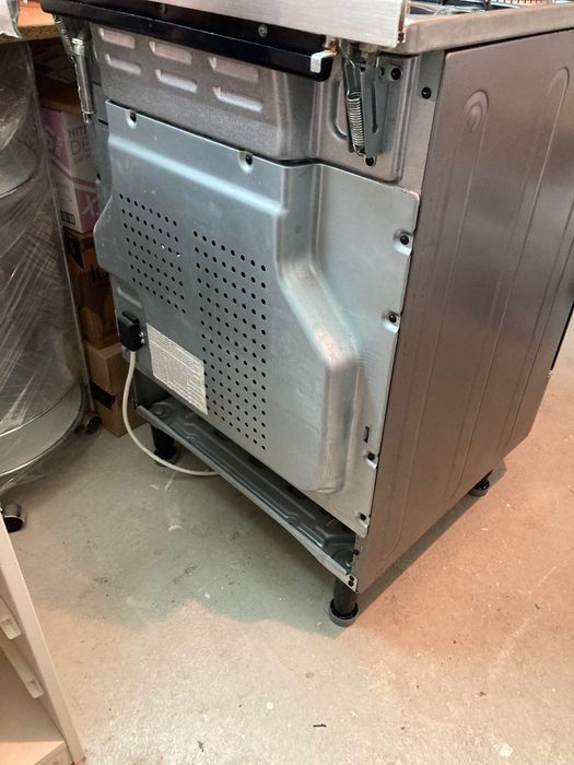 Fogão Indesit praticamente novo