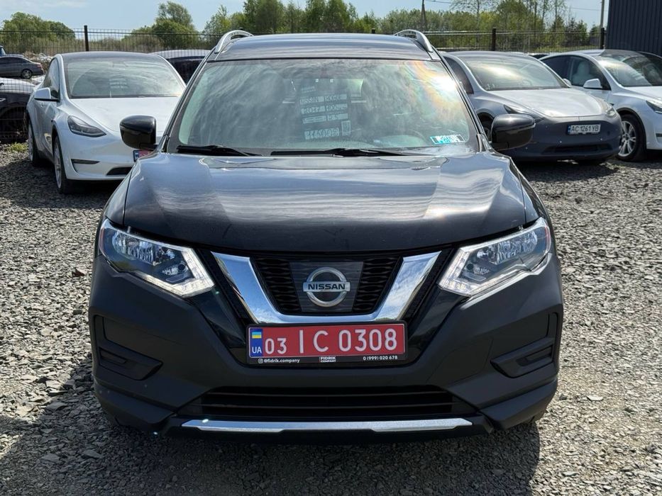 Nissan Rogue SV AWD 2017!