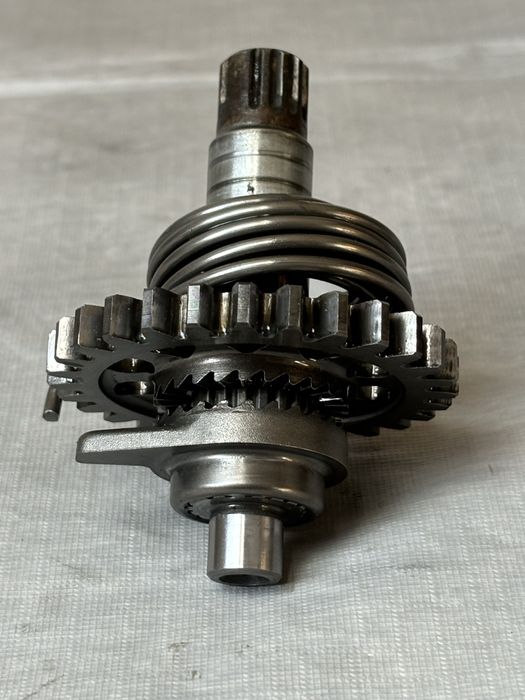 Wałek kopnika SUZUKI RMZ250 R 10-15