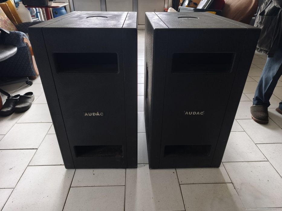 Colunas Graves Audac SX-415